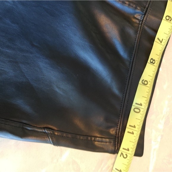 David Lerner Black Ankle Zip Vegan Leather Leggings size XS - Picture 13 of 15